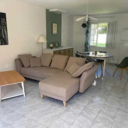 Bruyeres 펜션 레스페론